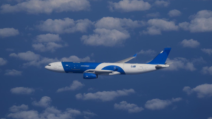 מטוס איירבוס A330-300 שהוסב למטוס מטען