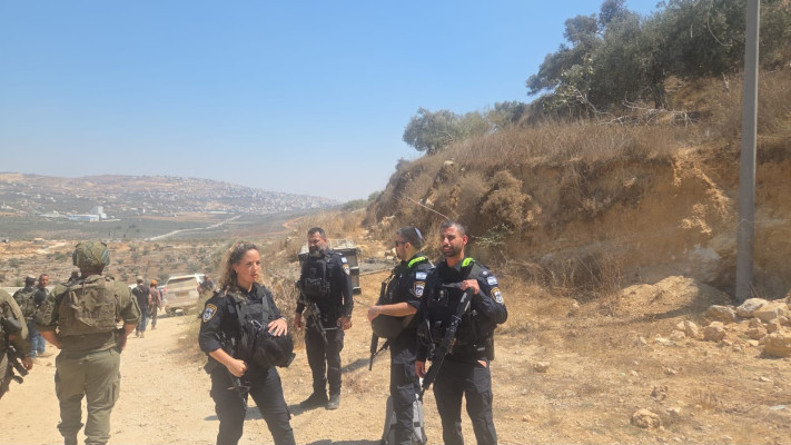 סריקות המשטרה במקום