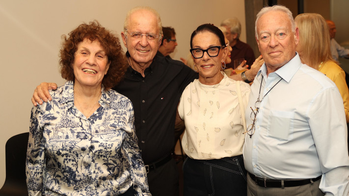 חיים ו-ורדה סאמט, יהודה רווה וגליה מאור (צילום: אור גפן)