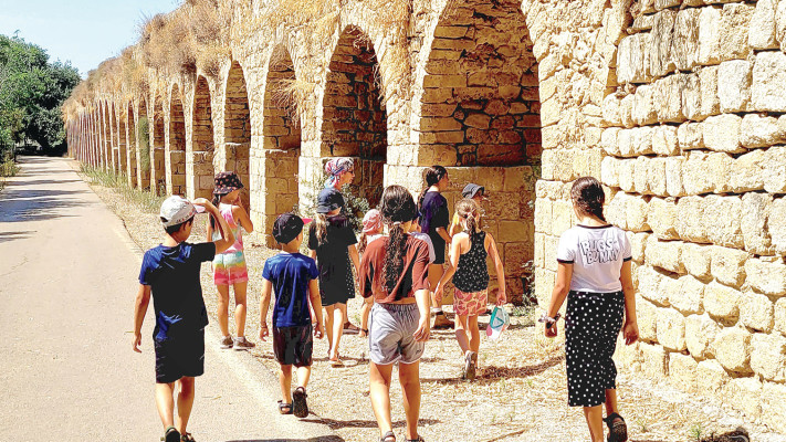 אמת המים ברגבה