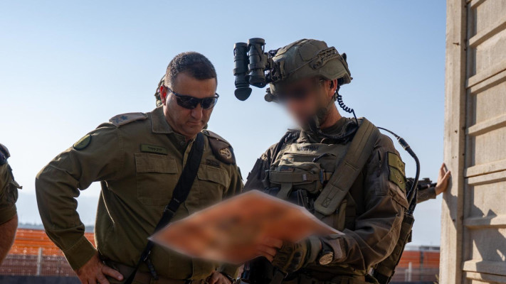 מפקדי האוגדה במהלך התרגיל המשולב