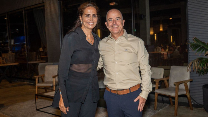 אודי בן שימול ועינת שרוף (צילום: ניק צ'ולפייב)
