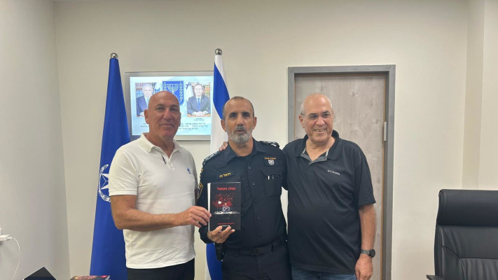 אבי נוימן ומוטי אקסמיט