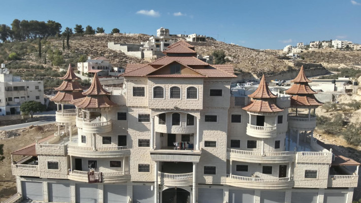 4,000 מ''ר. הווילה בכפר תרקומיא