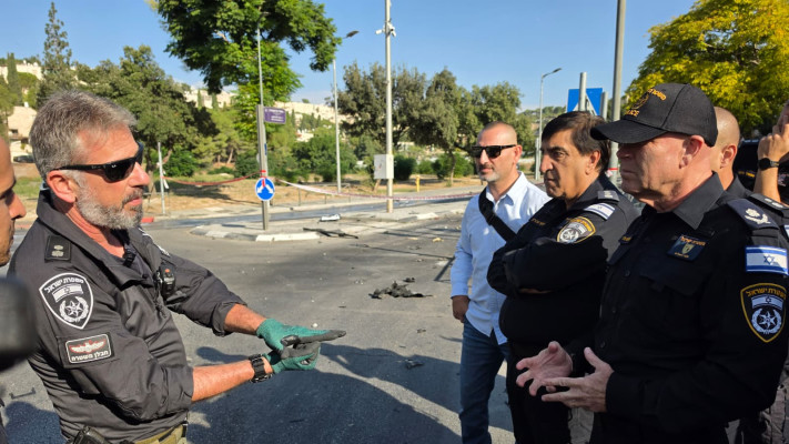 מפקד מחוז ירושלים בזירת הפיצוץ בירושלים