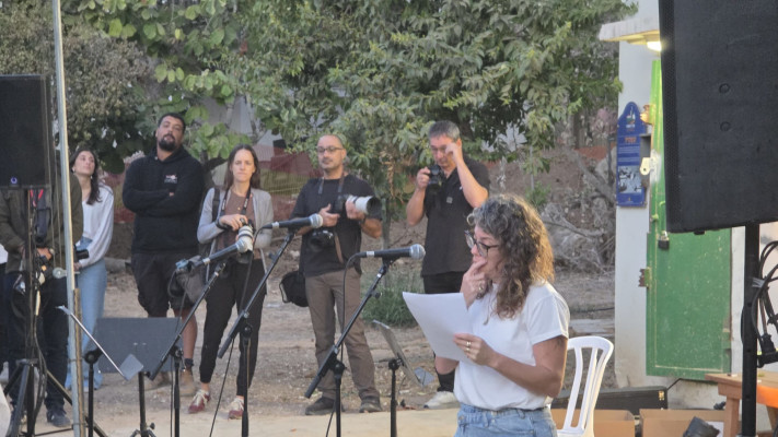 טקס ליד הנשקיה בכפר עזה 
