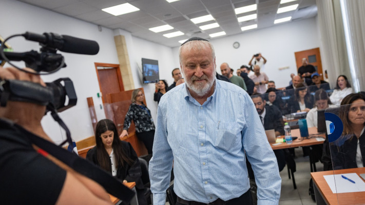 אביחי מנדלבליט בבית המשפט