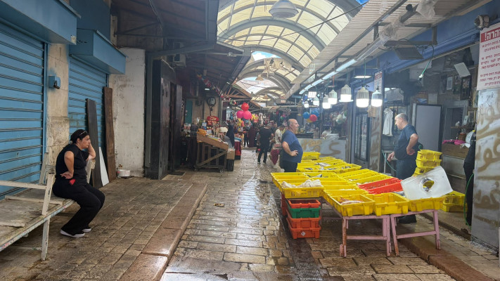\'\'מתייאשים פה\'\'. השוק בעכו