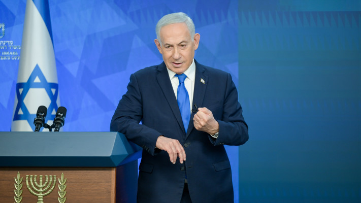 בנימין נתניהו בתדרוך לכתבים