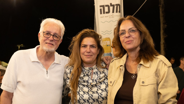 רונית אבנר, נורית שמיר ואריאל אפשטיין (צילום: באדיבות הכרם)