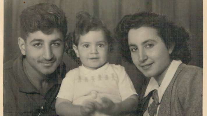מאיר יעקובי אחותו רחל ואחיהם התינוק אבי סלע