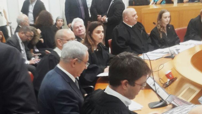 בנימין נתניהו מופיע בפני שופטי בג''ץ