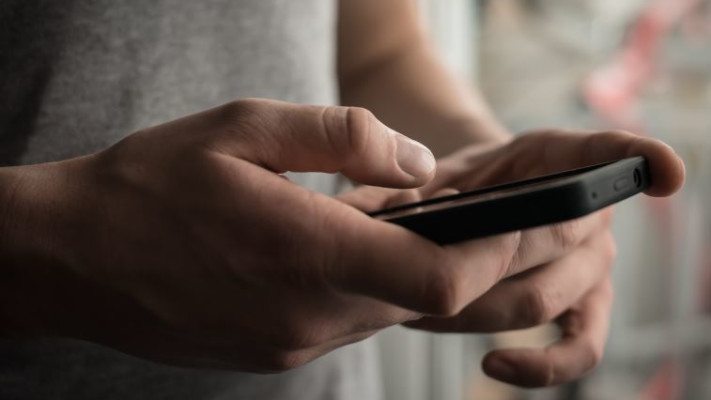 טלפון סלולרי