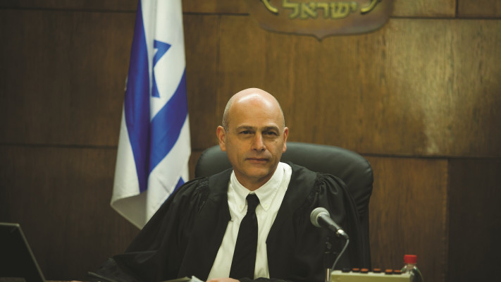 איתן אורנשטיין