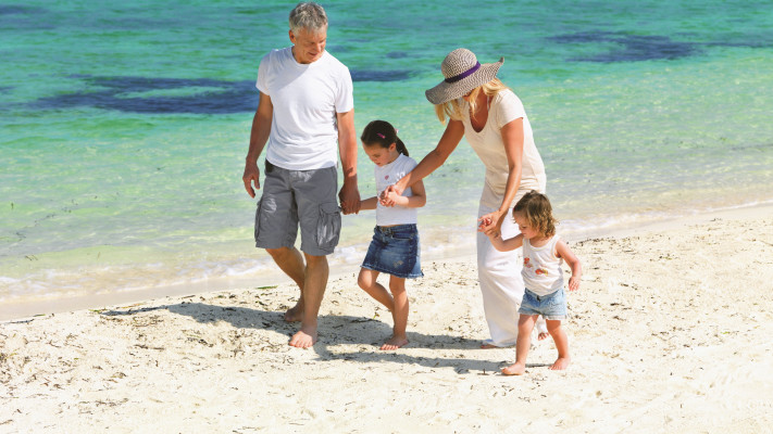 משפחה בחופשה (אילוסטרציה)