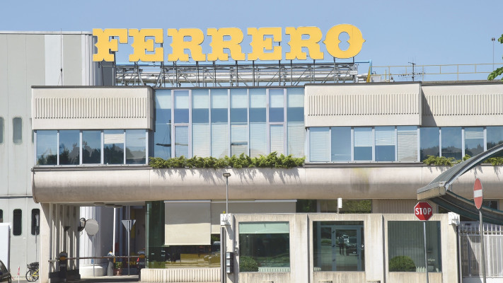 משבר אגוזים. מפעל השוקולד פררו