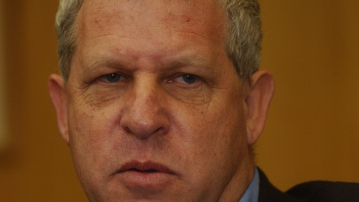 גיורא איילנד