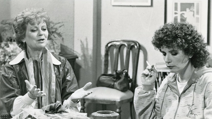 חנה מרון ב''קרובים קרובים''