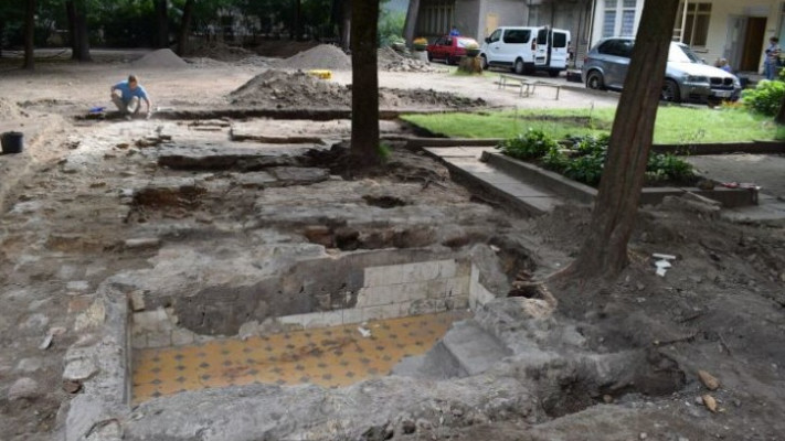 המקוואות שנחשפו בבית הכנסת בווילנה  (צילום: רשות העתיקות)