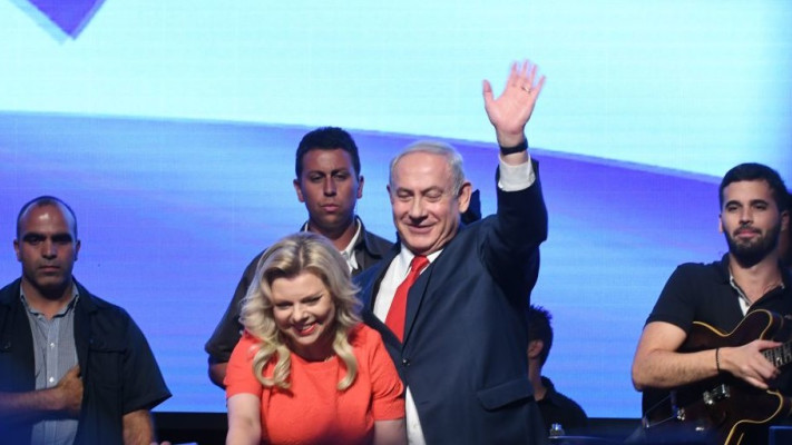 ראש הממשלה נתניהו ורעייתו שרה בכנס הליכוד (צילום: אבשלום ששוני)