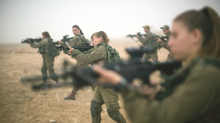 לוחמות ברדלס (צילום: הדס פרוש, פלאש 90)