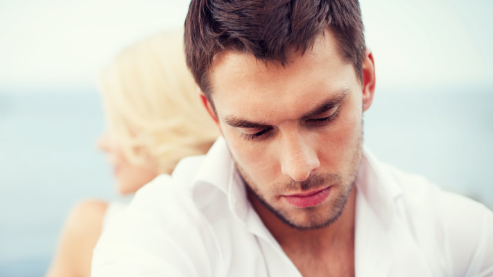 לא יודע מה לעשות עם אמו של חברו הטוב