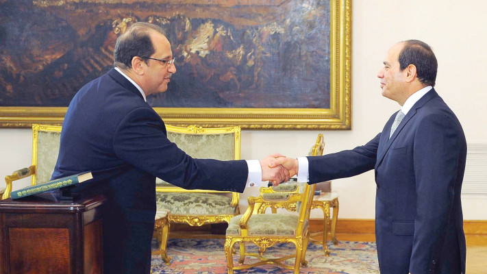 עבאס כאמל עם הנשיא א-סיסי