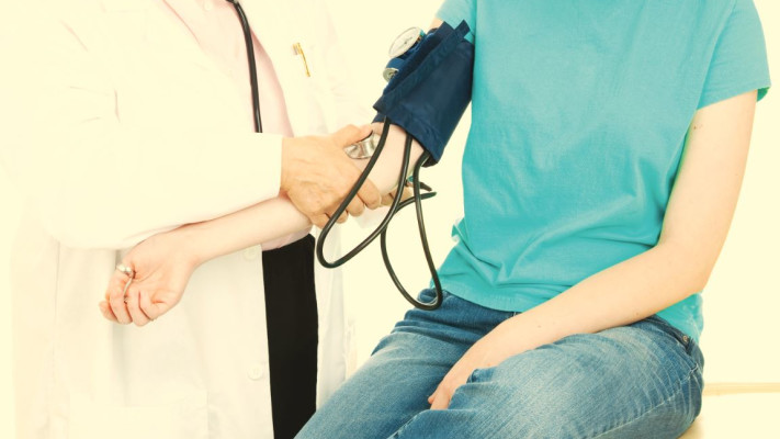 בדיקת לחץ דם 