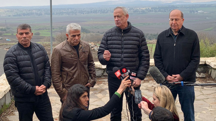 בני גנץ, יאיר לפיד, בוגי יעלון וגבי אשכנזי (צילום: תקשורת תלם)