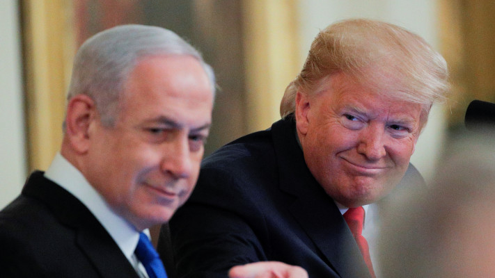 טראמפ ונתניהו בעת ההכרזה על תוכנית השלום