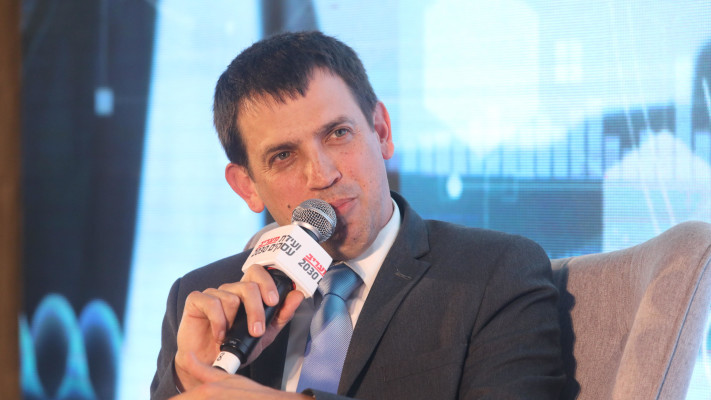 שאול מרידור בוועידת העסקים של מעריב