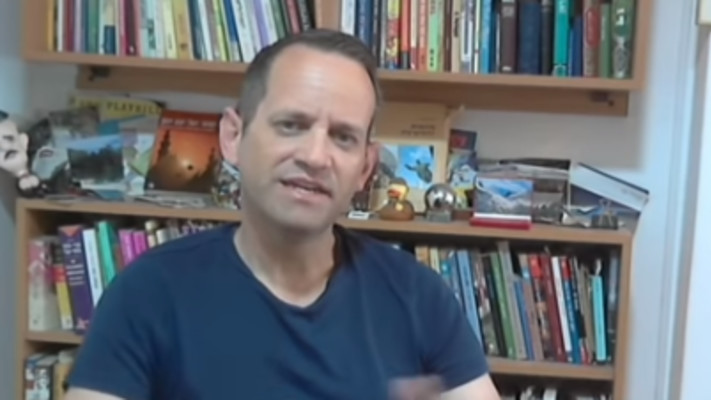 אוריה שביט 