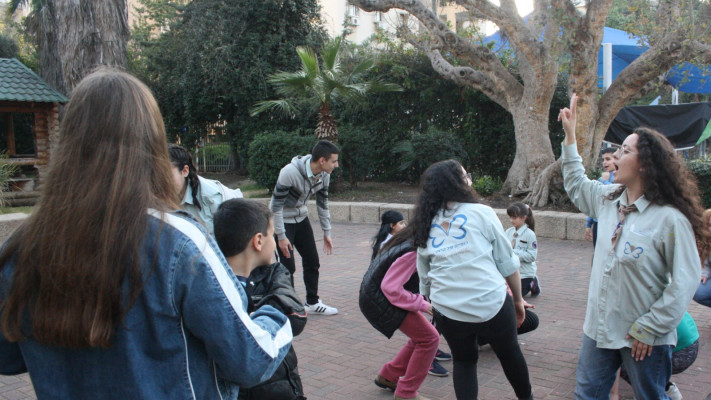 פעולה של ''כנפיים של קרמבו'' (אילוסטרציה)