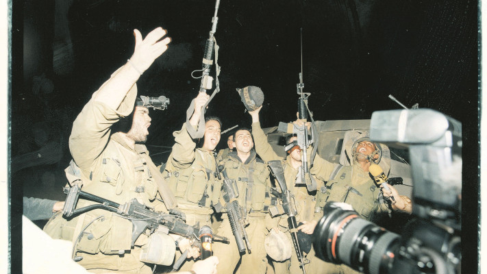 היציאה מלבנון, מאי 2000 (צילום: חיים אזולאי)
