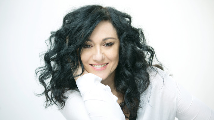 שלומית אהרון 