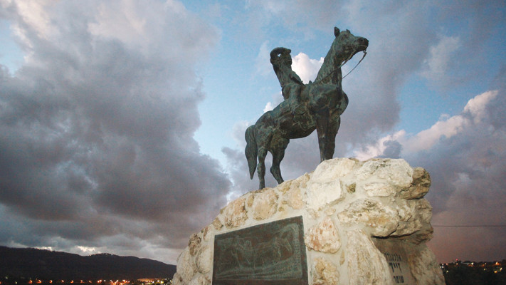 פסל אלכסנדר זייד