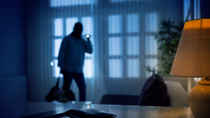 פריצה, אילוסטרציה