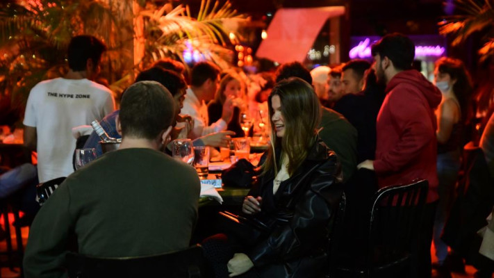 פאב ''רובינא'' בתל אביב 