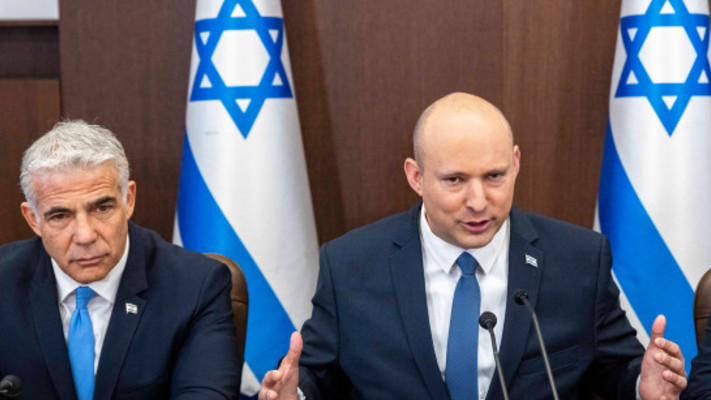 בנט ולפיד בישיבת הממשלה