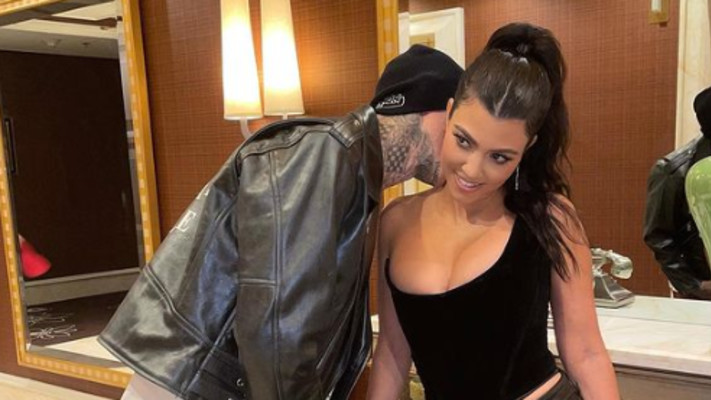 קורטני קרדשיאן, טראוויס בארקר (צילום: צילום מסך אינסטגרם)