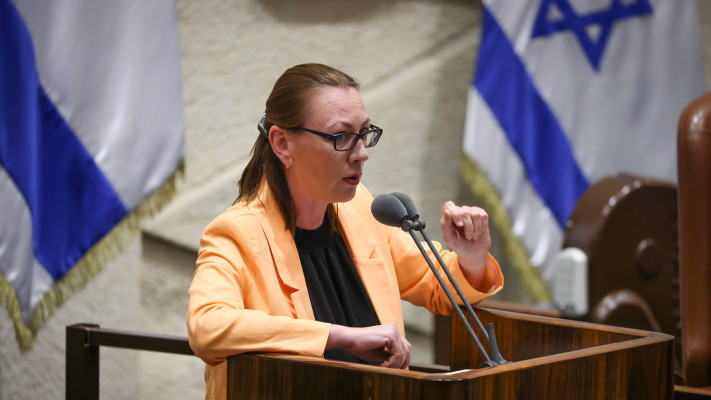 יוליה מלינובסקי