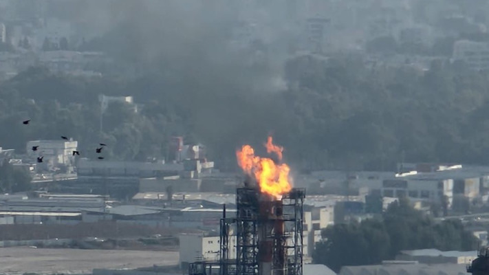 הלפיד שבער במתחם בז''ן