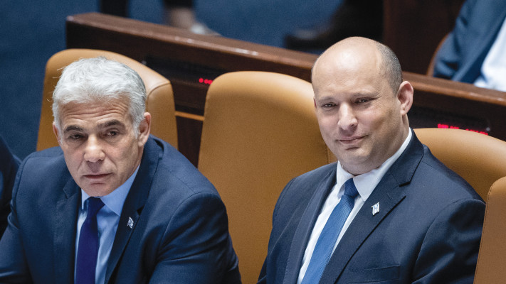 נפתלי בנט, יאיר לפיד