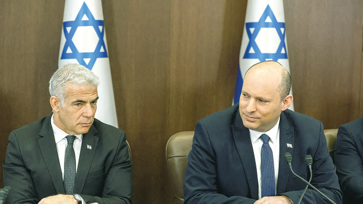 נפתלי בנט, יאיר לפיד (צילום: רויטרס)