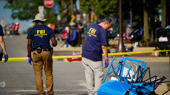 ירי המוני במצעד יום העצמאות בשיקגו, ארה''ב