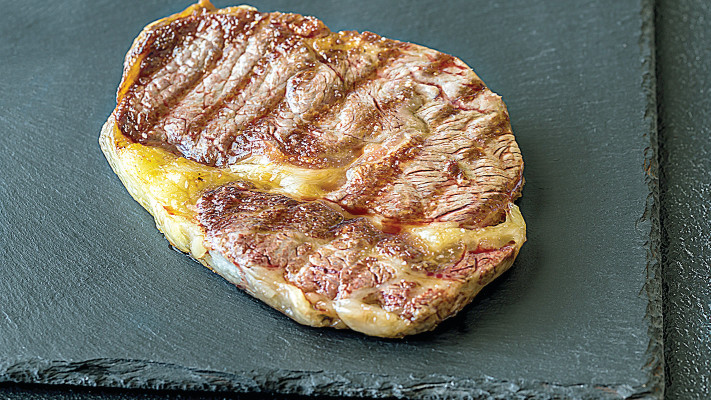 דיאטה שבה אפשר לאכול כמות גדולה יחסית של חלבונים