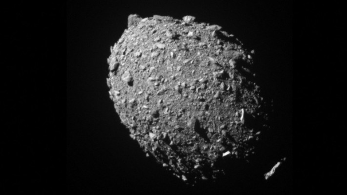 האפשרות להסטת אסטרואידים ממסלולם נבחנת (צילום: רויטרס)