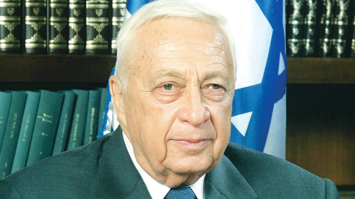 אריאל שרון כשהיה ראש ממשלה  (צילום: יעקב סער, לע''מ)