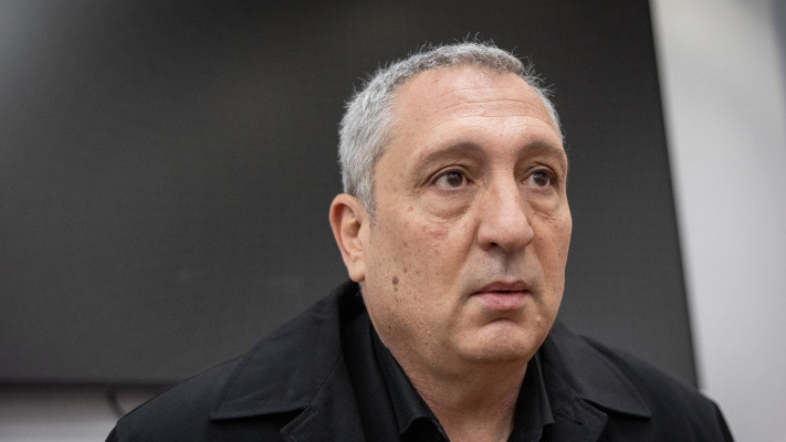 ניר חפץ בבית המשפט בירושלים