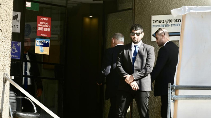 בנימין נתניהו נכנס לפגישה כחלק מהמשא ומתן הקואליציוני